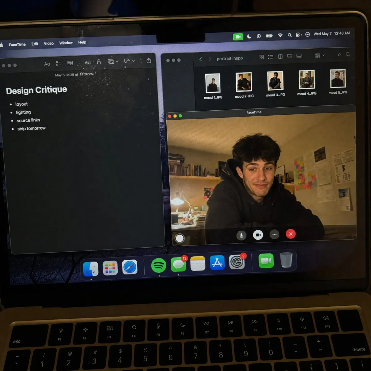 Mobilfoto av FaceTime-arbetsskärm